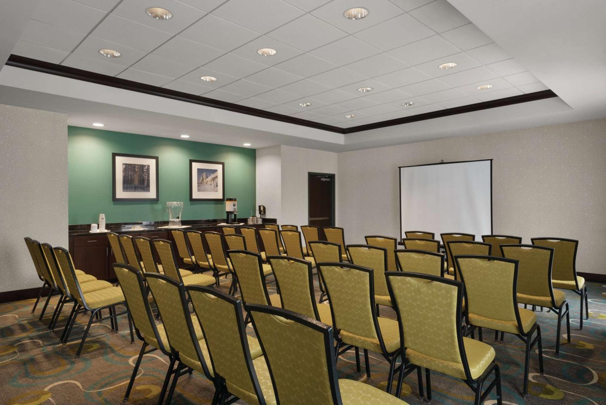 Hampton & Mishawaka/south Bend At Heritage Square 3*