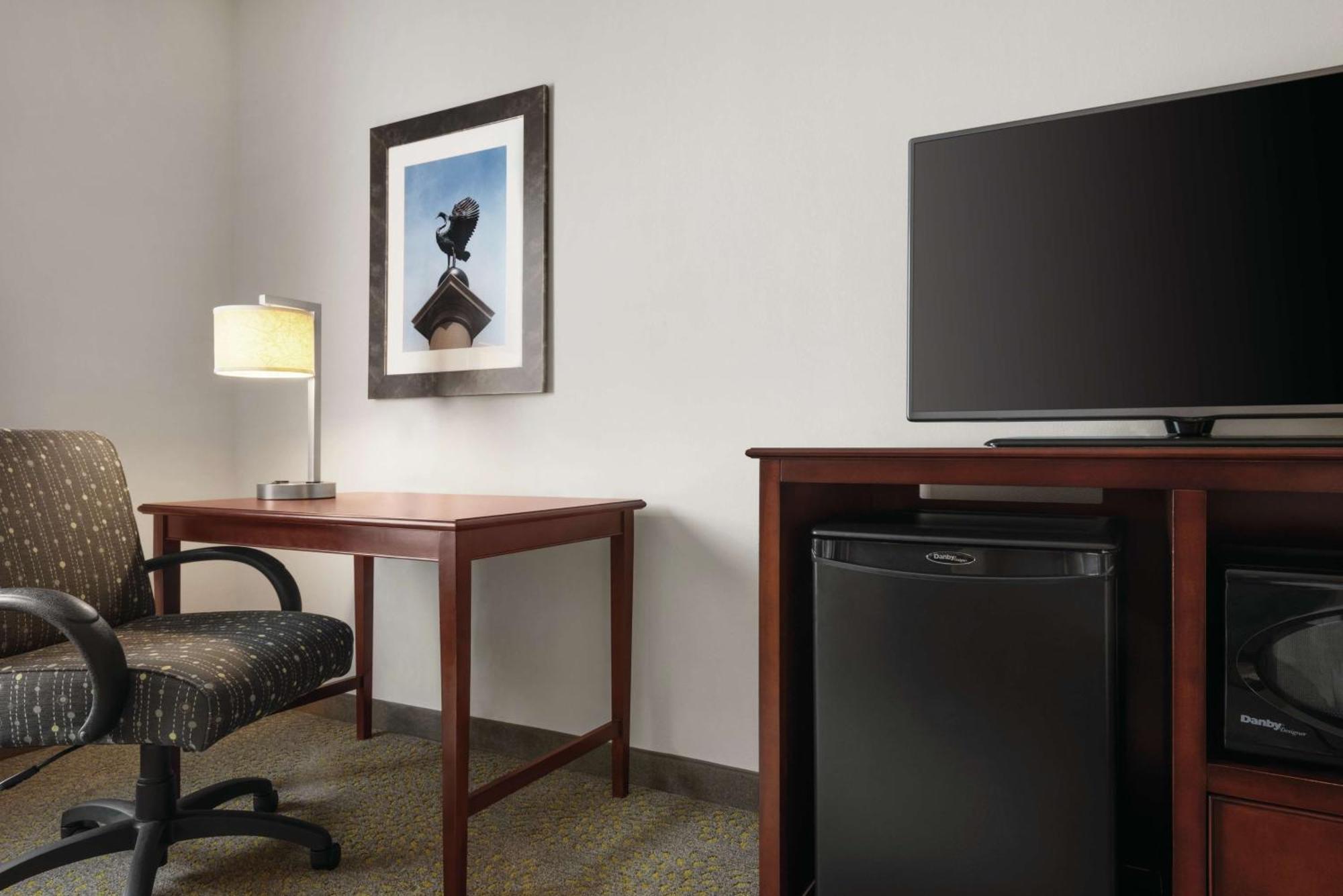 Hampton & Mishawaka/south Bend At Heritage Square 3* South Bend