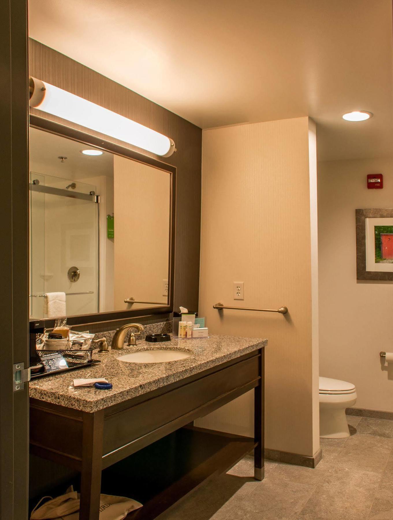 Hotel Hampton & Mishawaka/south Bend At Heritage Square 3*