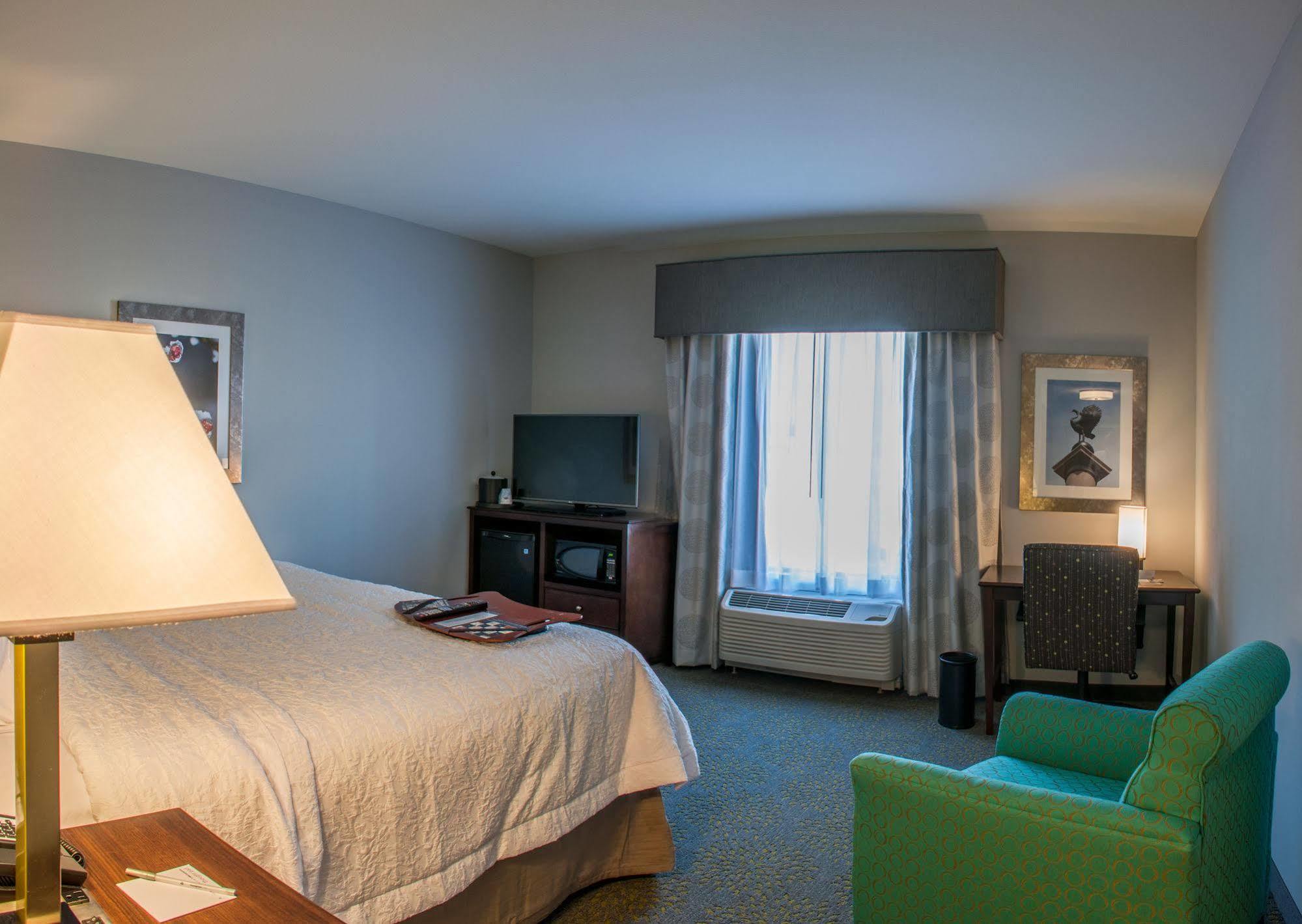Hotel Hampton & Mishawaka/south Bend At Heritage Square 3*